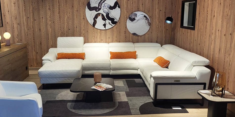 Cuir Center Perpignan • canapés sur mesure en cuir ou tissu au Carré d'or