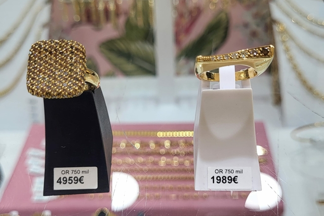 Bagues fabrication artisanales, Diamants chocolat, Diamants blanc jonquille et chocolat, bijouterie D’ores et déjà Perpignan