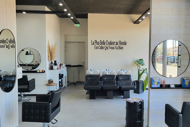 L'institut de beauté It’s my moment à Canet-en-Roussillon propose aussi un salon de coiffure