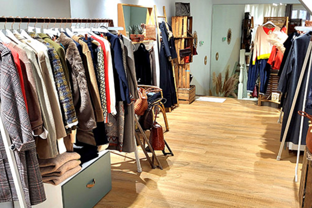 Quatre Sixième Perpignan• promotions dans le cadre de Ventes privées jusqu'au 1er décembre.