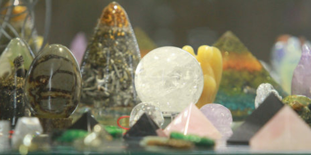 Lithothérapie Perpignan et les bienfaits de cristaux, pierres et minéraux ( ® networld-fabrice Chort)